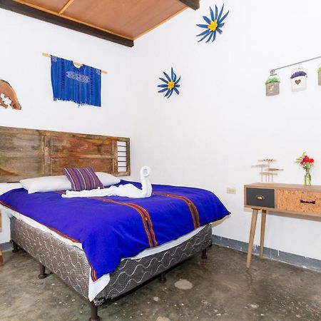 Casa Tamarindo Bed & Breakfast Antigua Екстериор снимка
