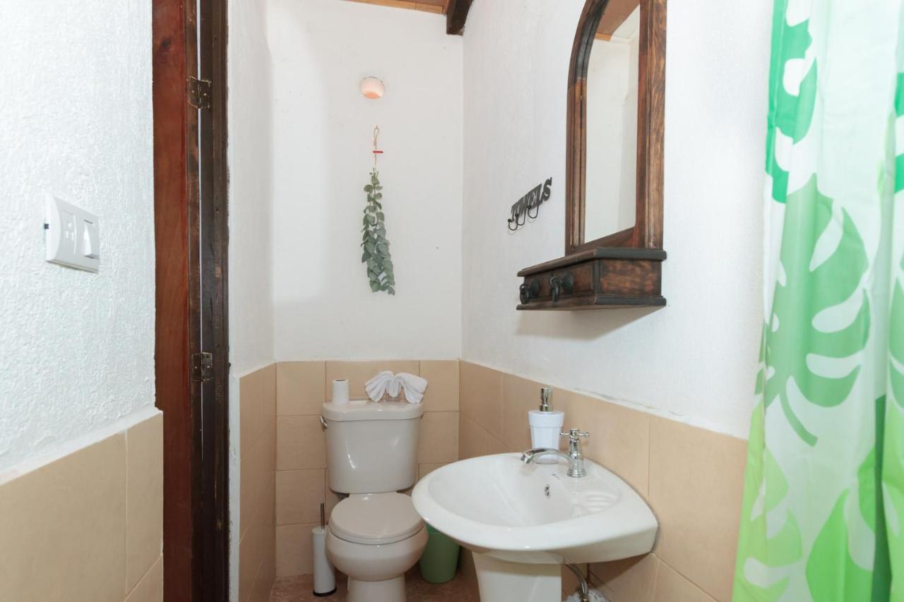 Casa Tamarindo Bed & Breakfast Antigua Екстериор снимка