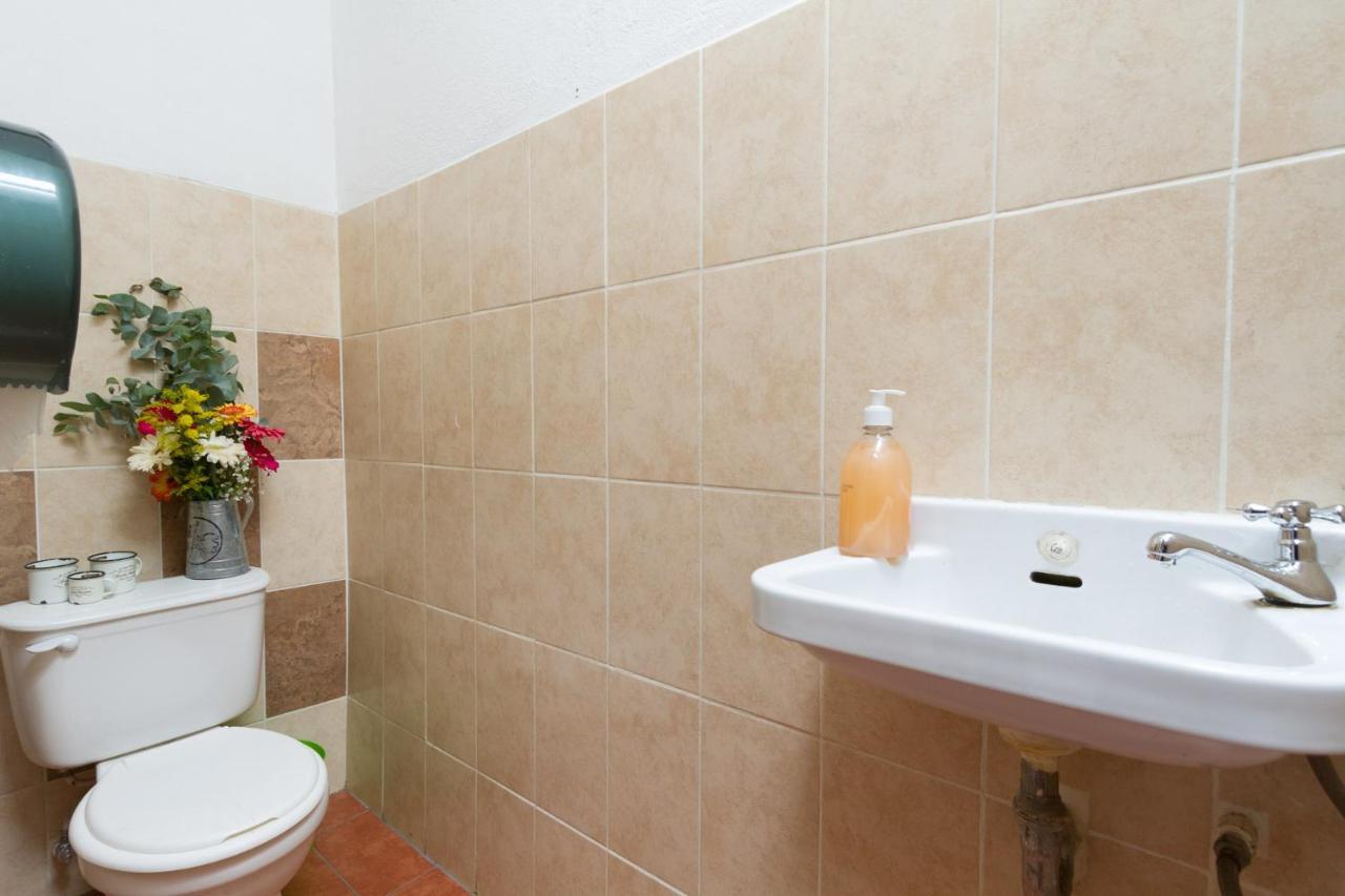 Casa Tamarindo Bed & Breakfast Antigua Екстериор снимка